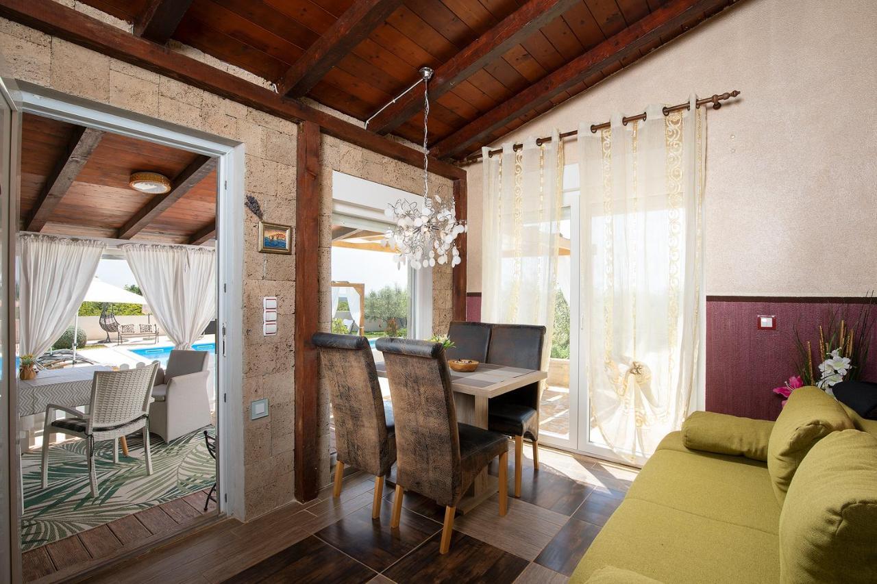 Holiday House Bilos Vodnjan Exterior photo