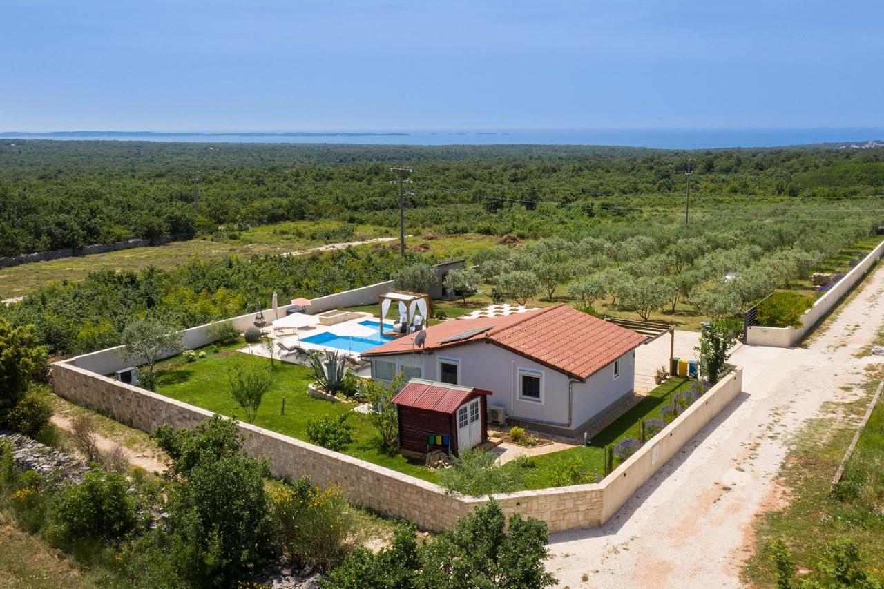 Holiday House Bilos Vodnjan Exterior photo