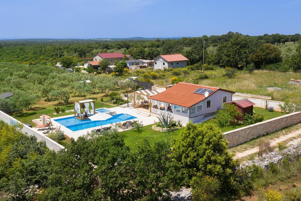 Holiday House Bilos Vodnjan Exterior photo
